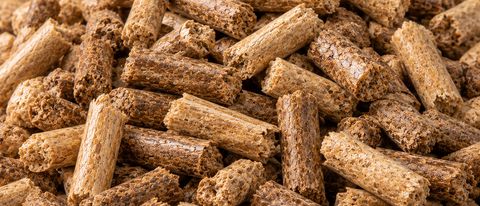 Sawdust–pine mix pellets close-up